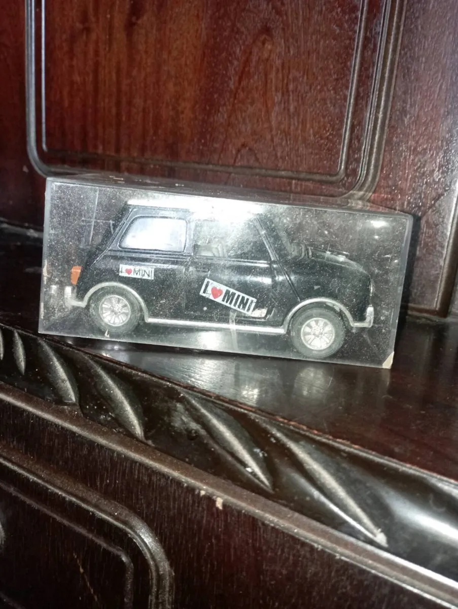 SUNNSIDE SUPERIOR DIE,-MODLE BLACK MINI COOPER CAR - Image 1