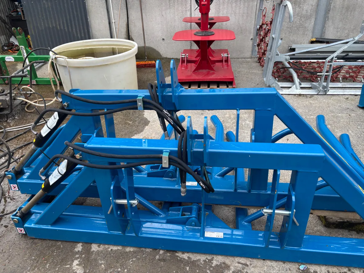 Fleming Double Hydrulic Bale Transporter - Image 4
