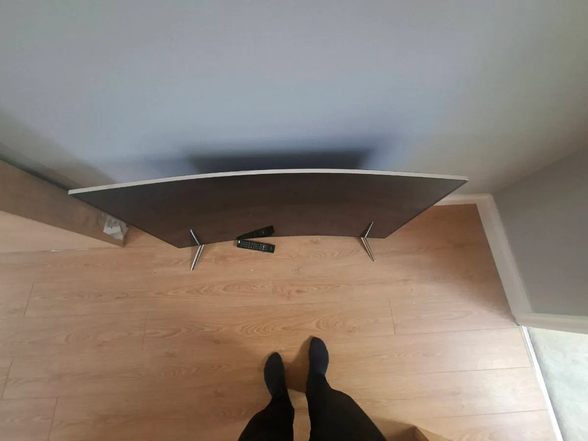 Panasonic 55inch curved TV - Image 2