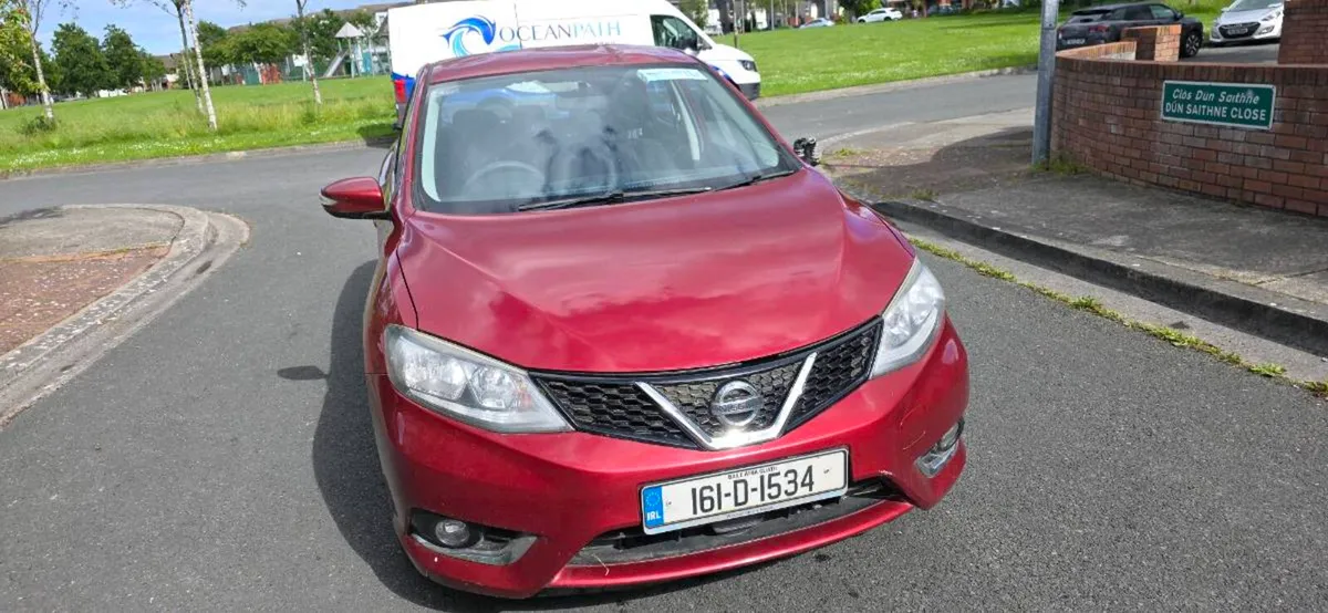 Nissan pulsar 2016 diesel slight roof damage - Image 1