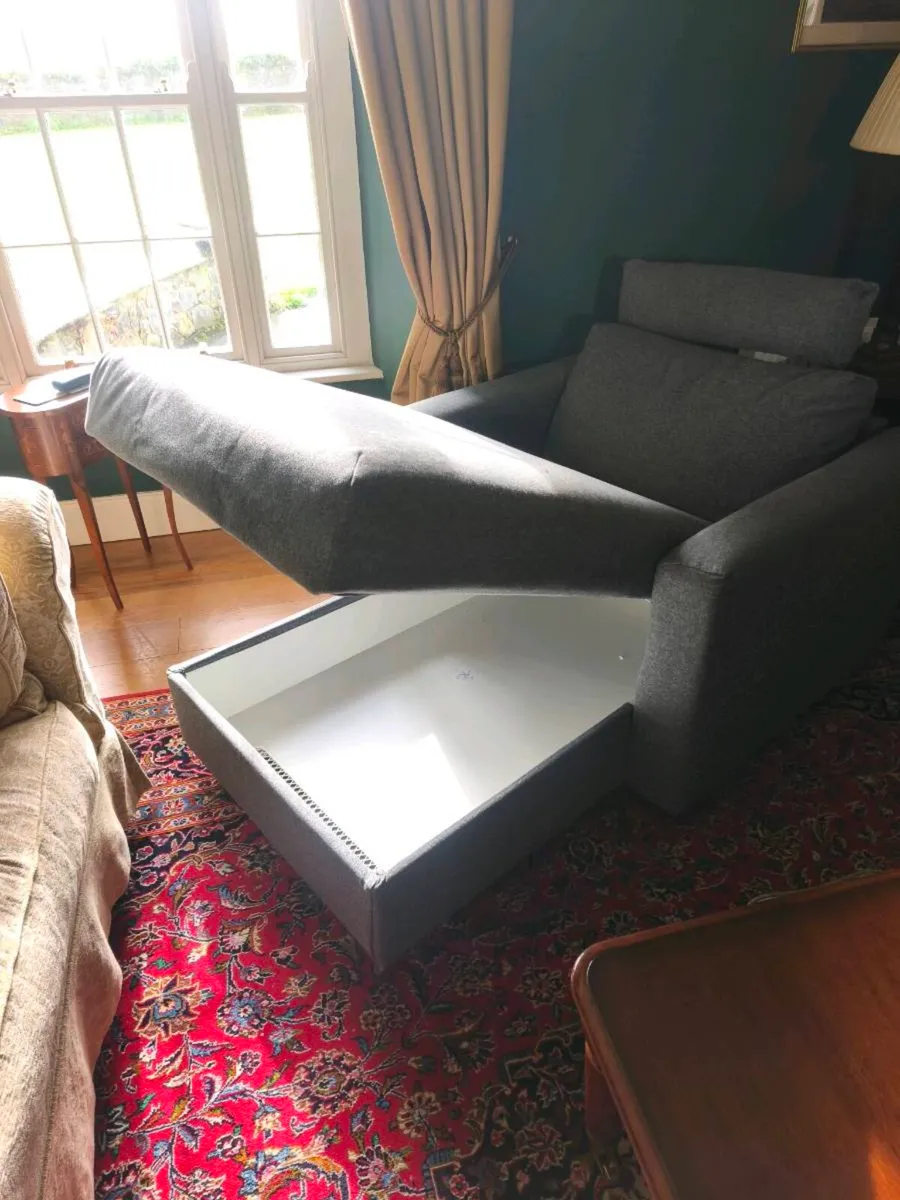 Arm chair - Image 3