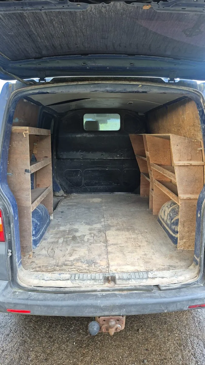 Transporter Van short wheel based 2.5 TDI - Image 4