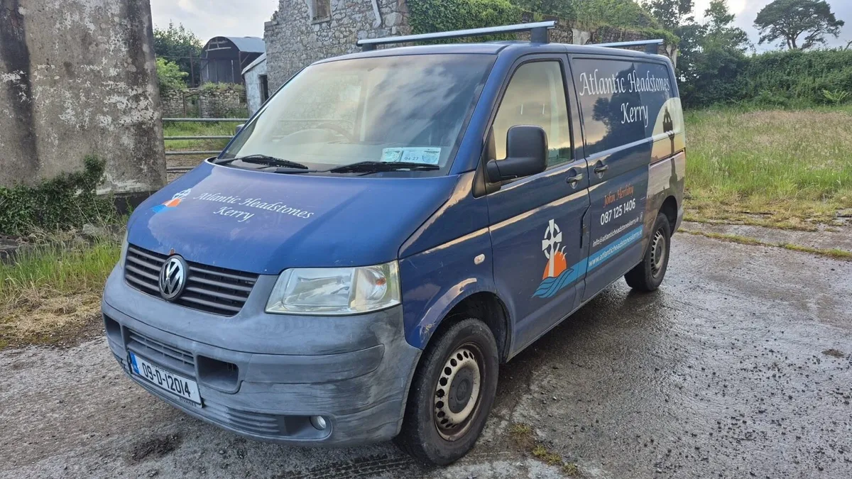 Transporter Van short wheel based 2.5 TDI - Image 1