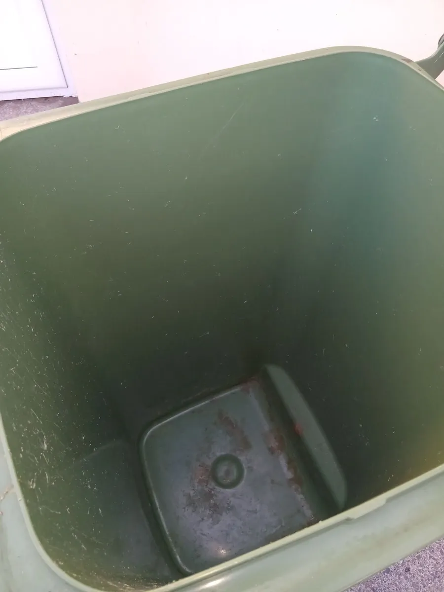 2 BIG WHEELIE BINS - Image 3