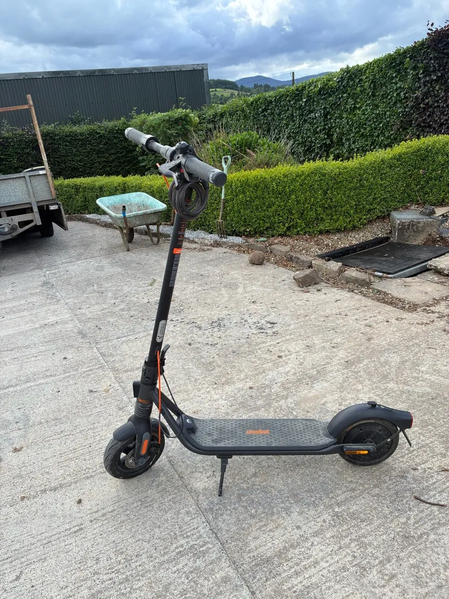Segway Ninebot F2 Pro - Image 1