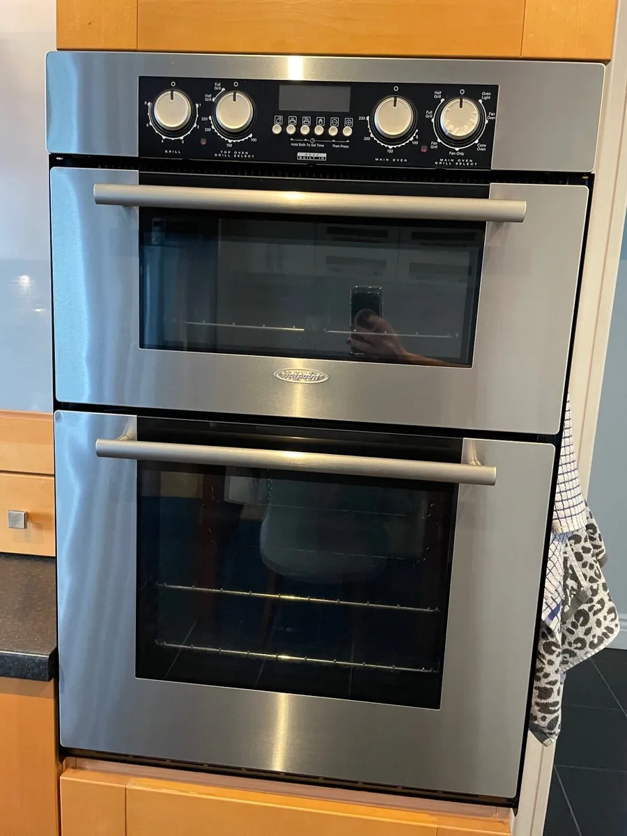 Kitchen double Oven - Image 1