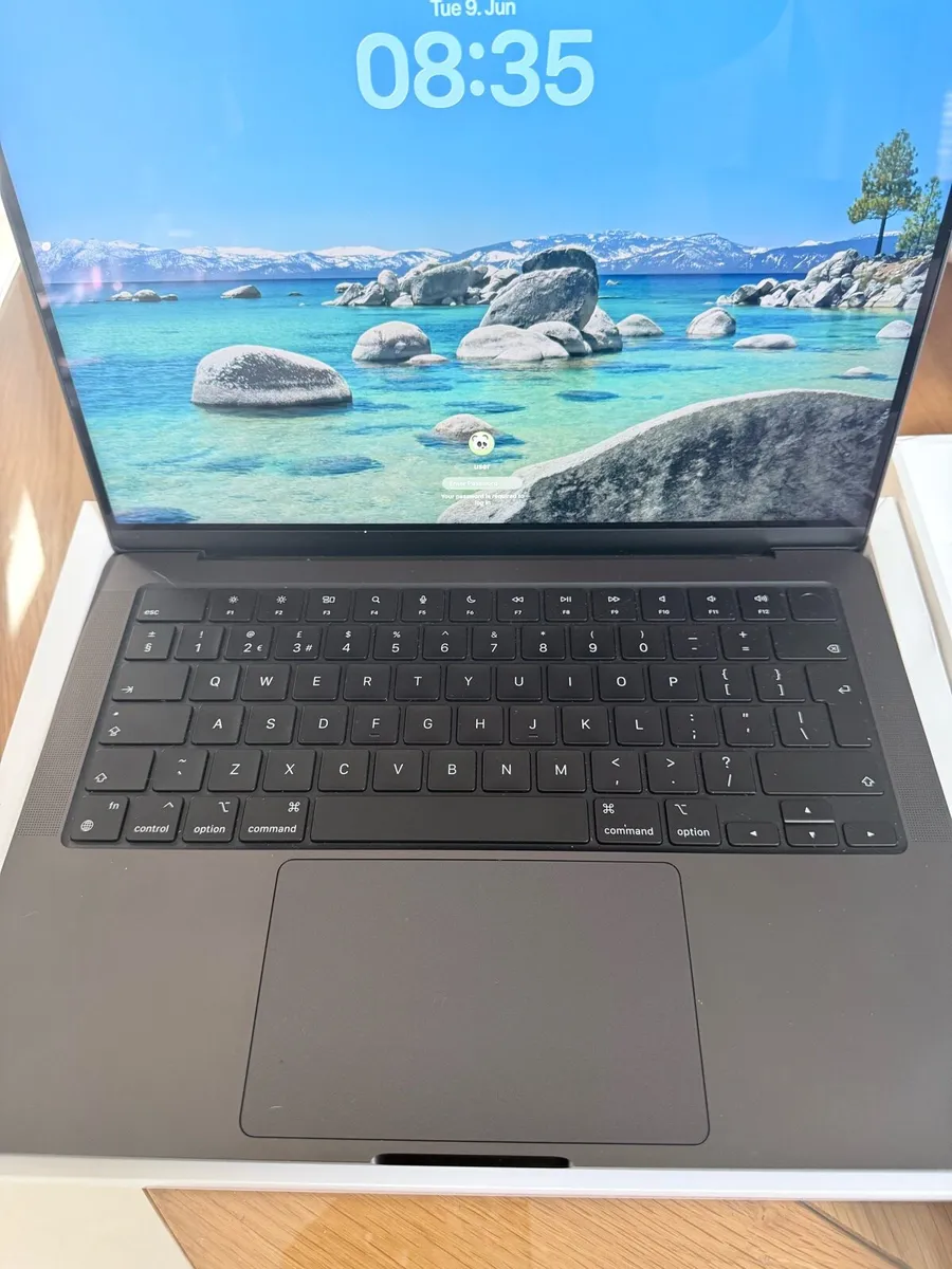 MacBook M3 pro - Image 1