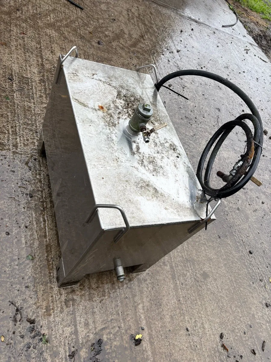 Galvanised Diesel Tank - Image 3