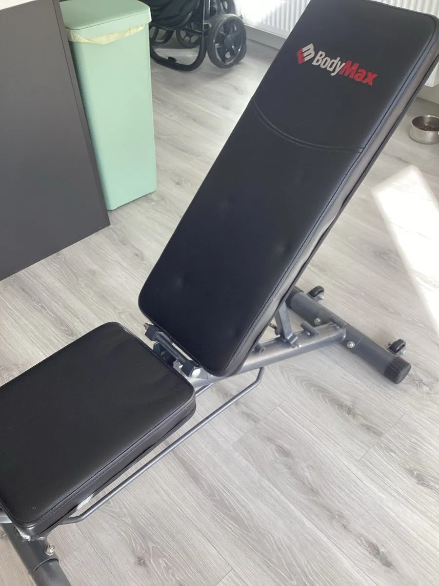 Adjustable home workout bench - Image 1