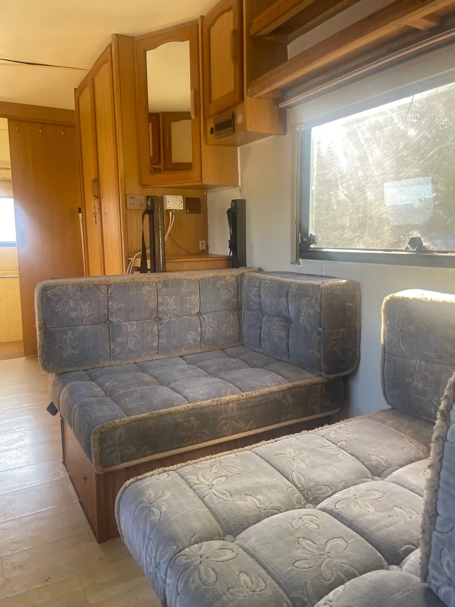 Camper - Image 3