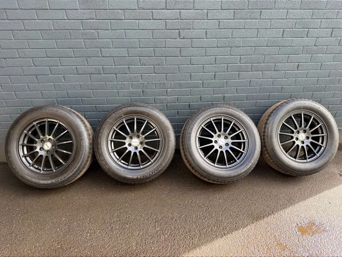 Volvo Alloys 17” - Image 4