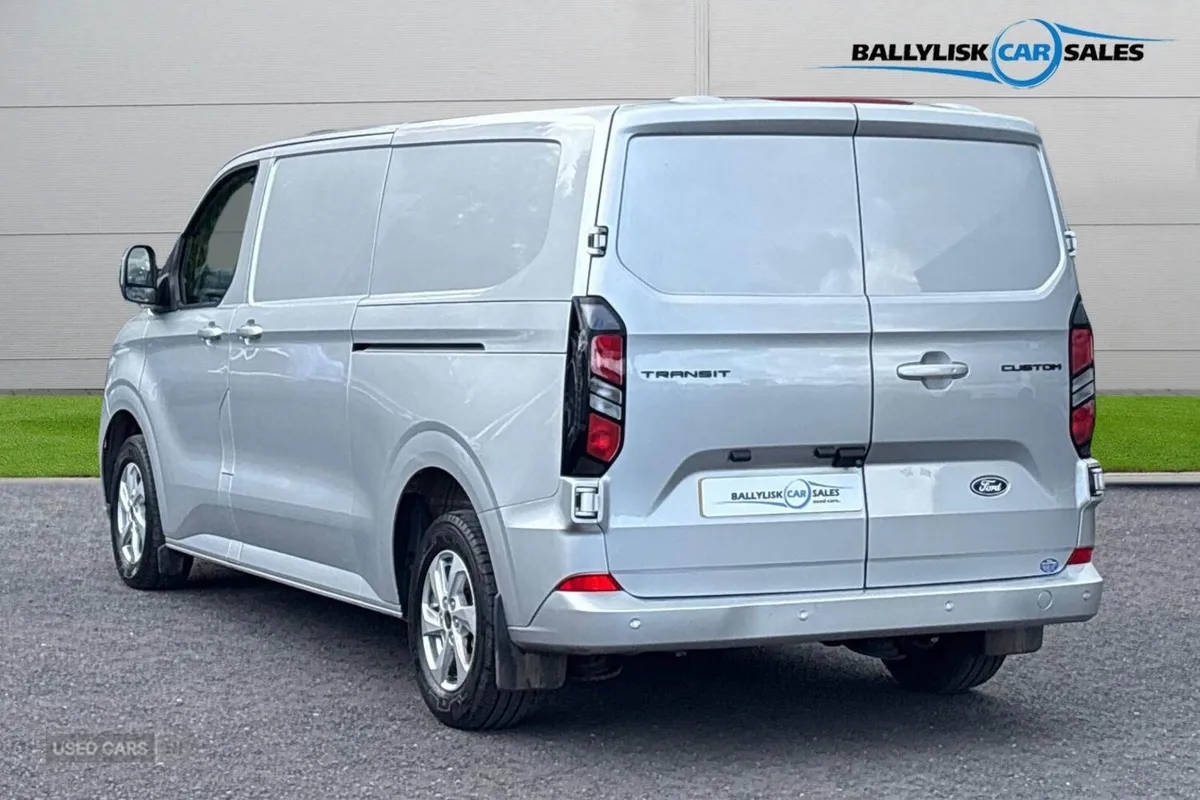Ford Transit Custom 2.0 280 EcoBlue Limited L2 H1 - Image 2
