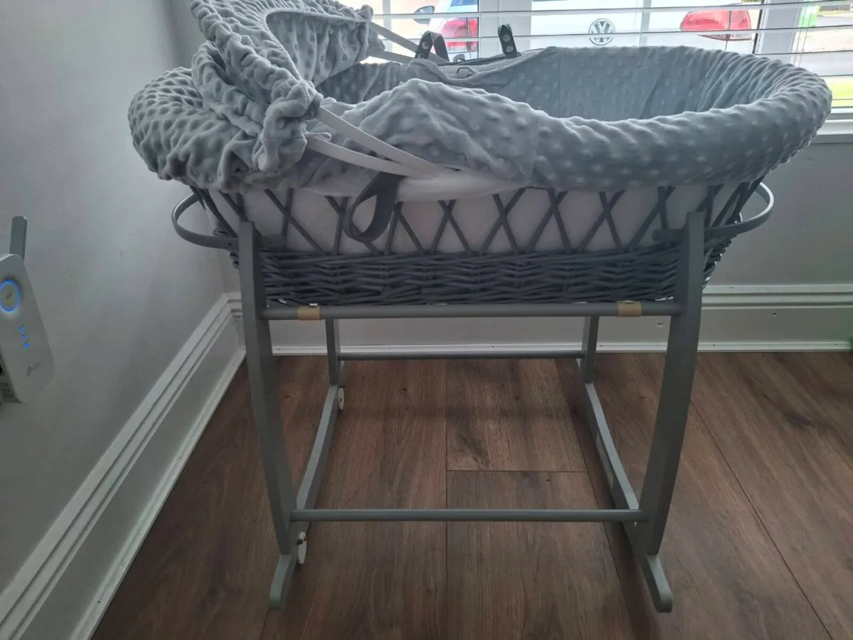 Moses Basket - Image 4