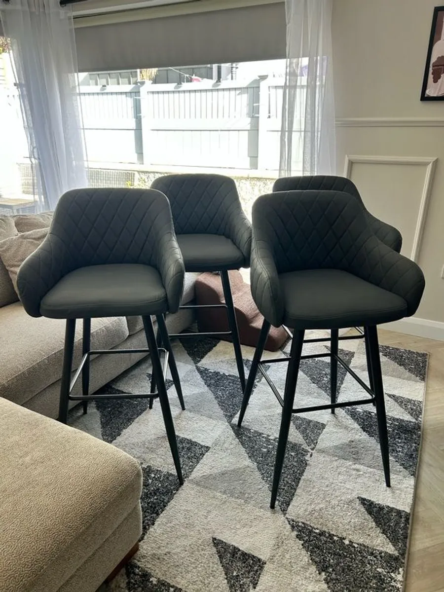 Kitchen bar stools - Image 2