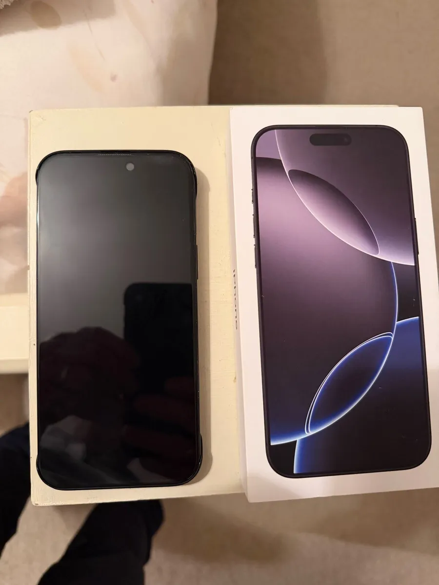iPhone 16 Pro Max - Image 3