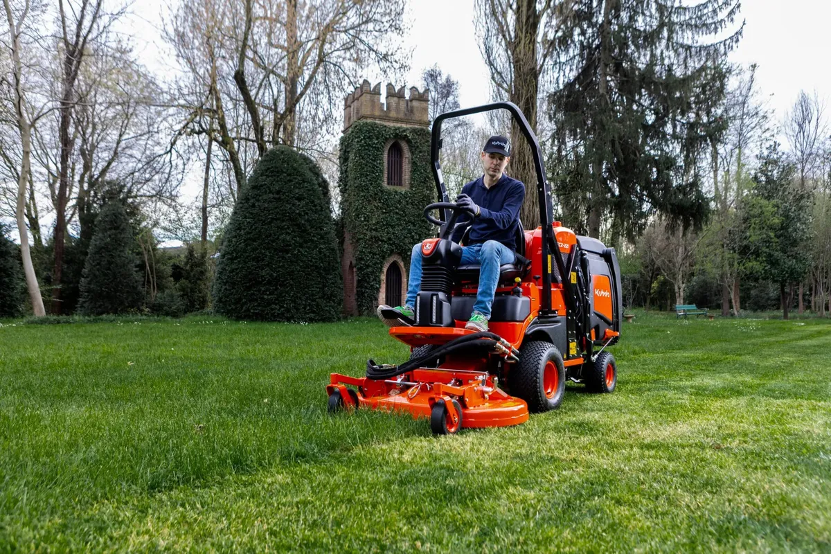 New Kubota FC2-221 Outfront Lawnmower - Image 1