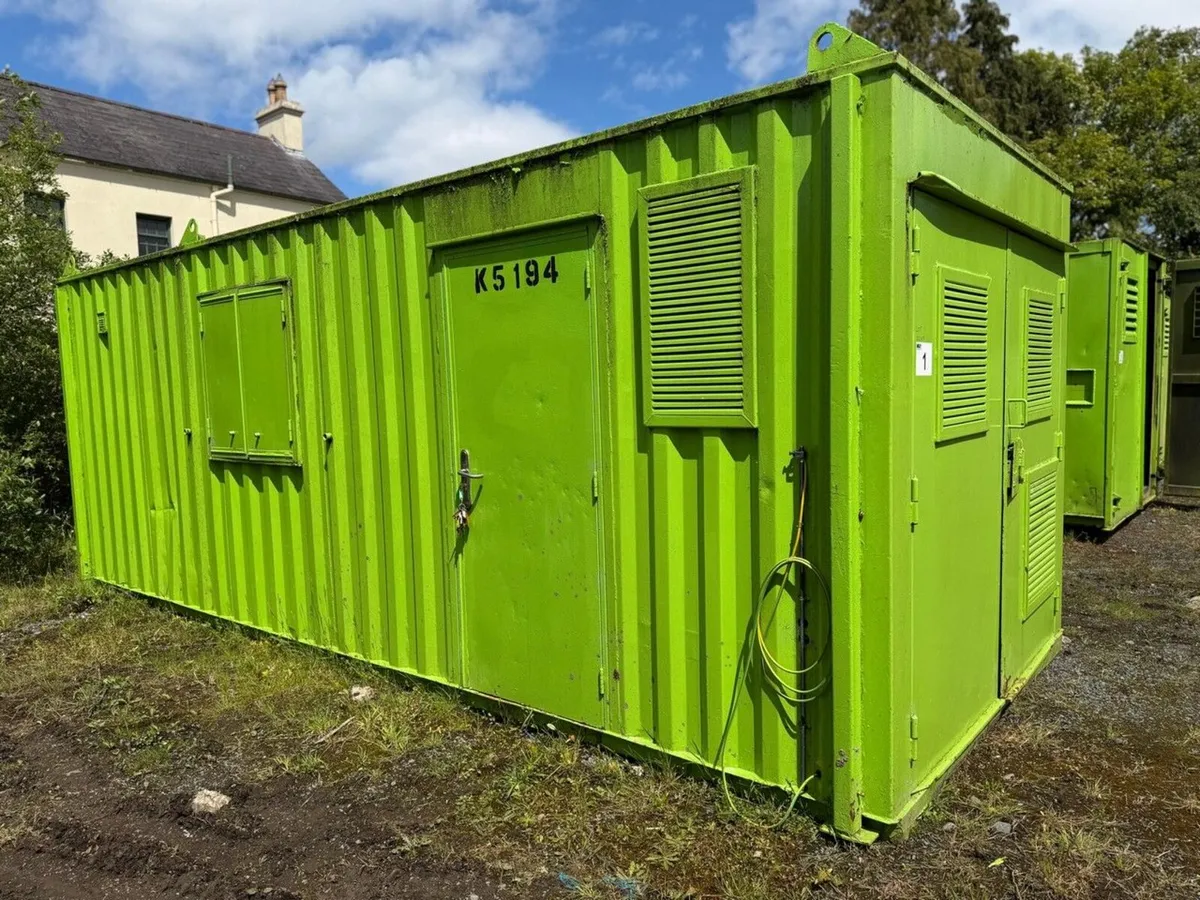 APPROX. 12ft x 10ft ANTI VANDAL TOILET BLOCK - Image 2