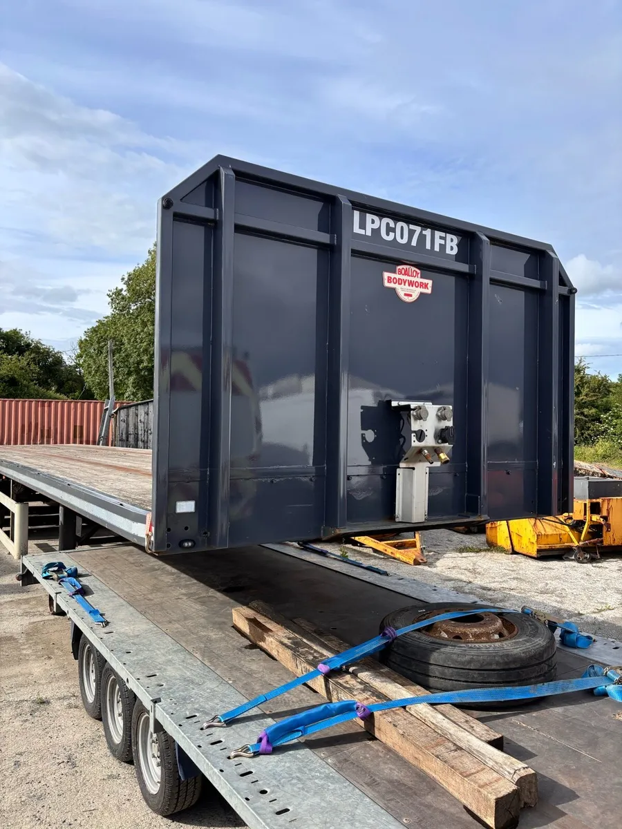 SDC flat trailer - Image 1