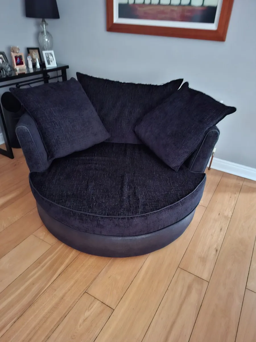 Swivel Arm Chair - Image 2