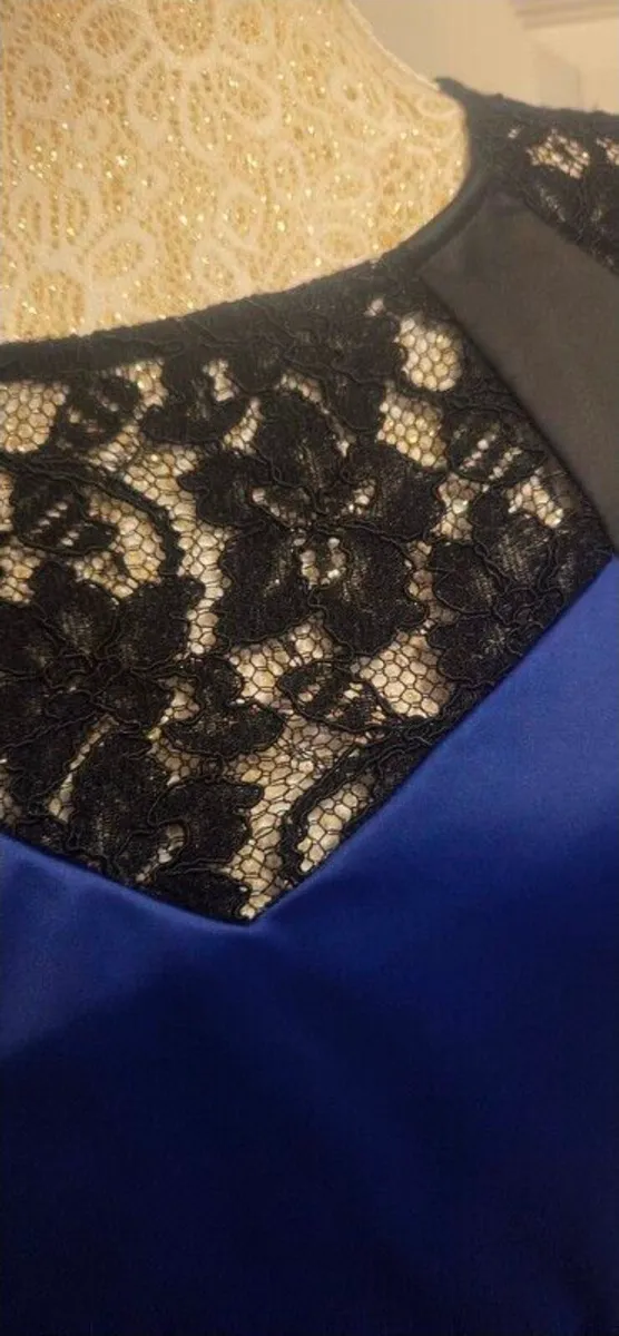 Alexon Royal Blue & Black Lace Occasion Dress UK 1 - Image 4
