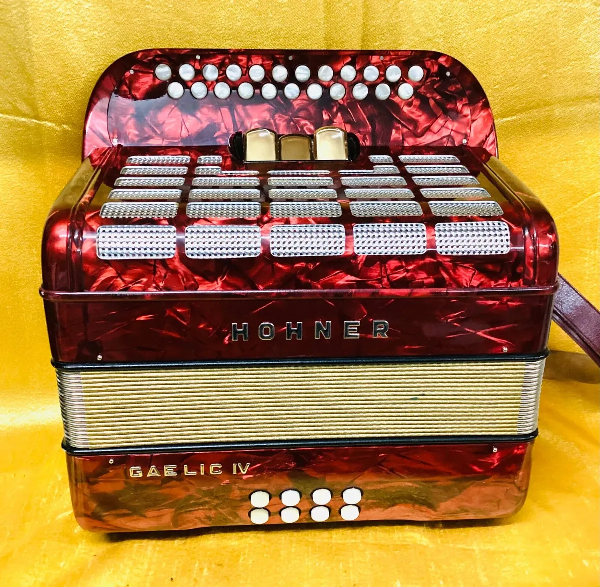 HOHNER B/C GAELIC IV 4 VOICE BUTTON ACCORDION - Image 1
