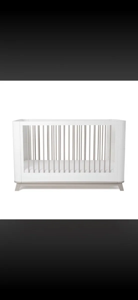 Baby Elegance Lola Cot Bed - Image 3
