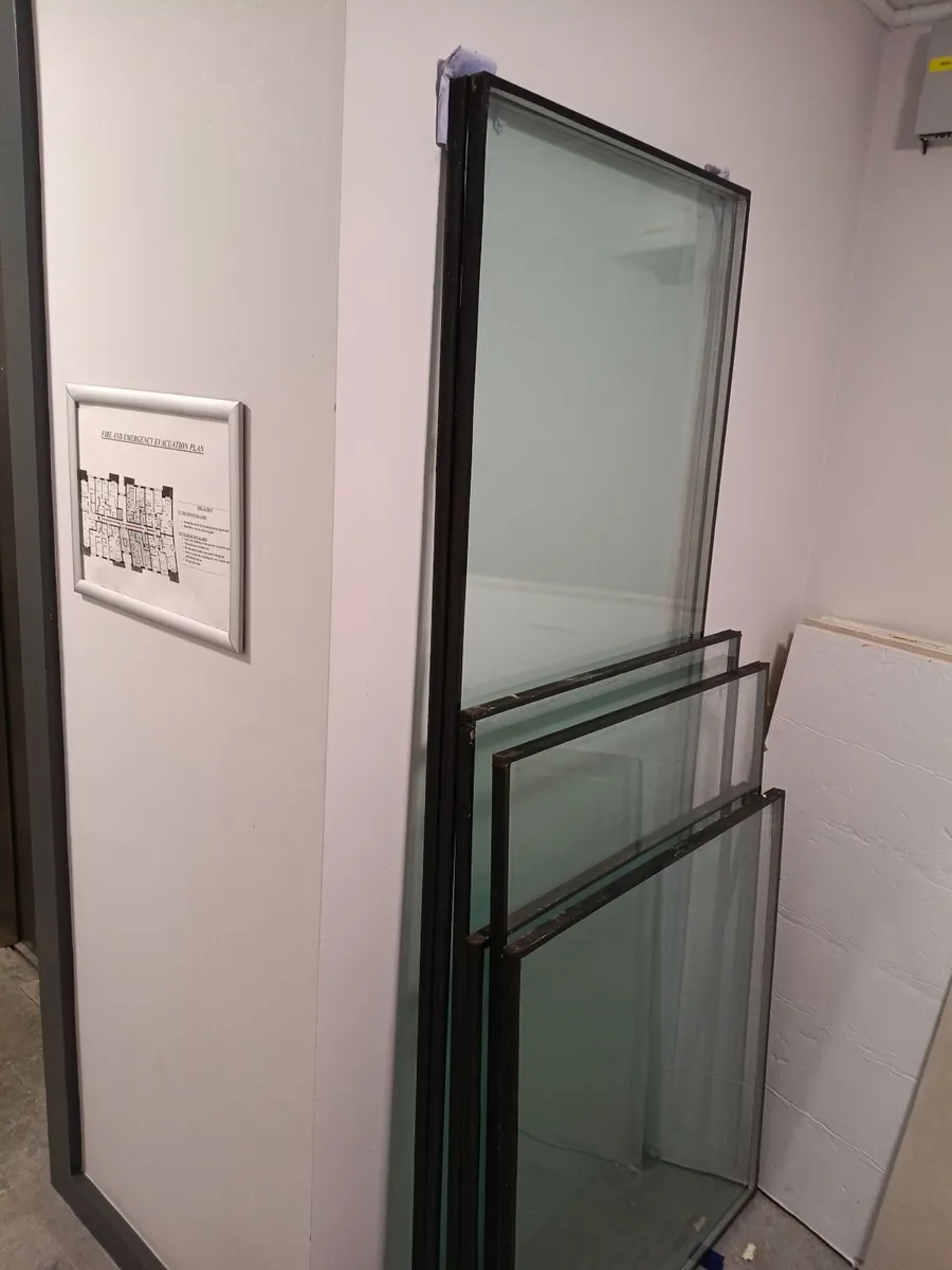 window glass - Image 3