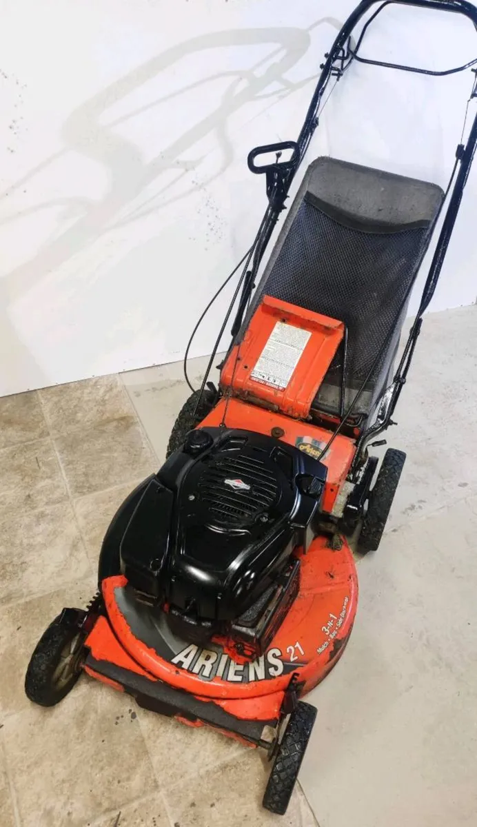 Ariens 21" cut lawnmower - Image 2