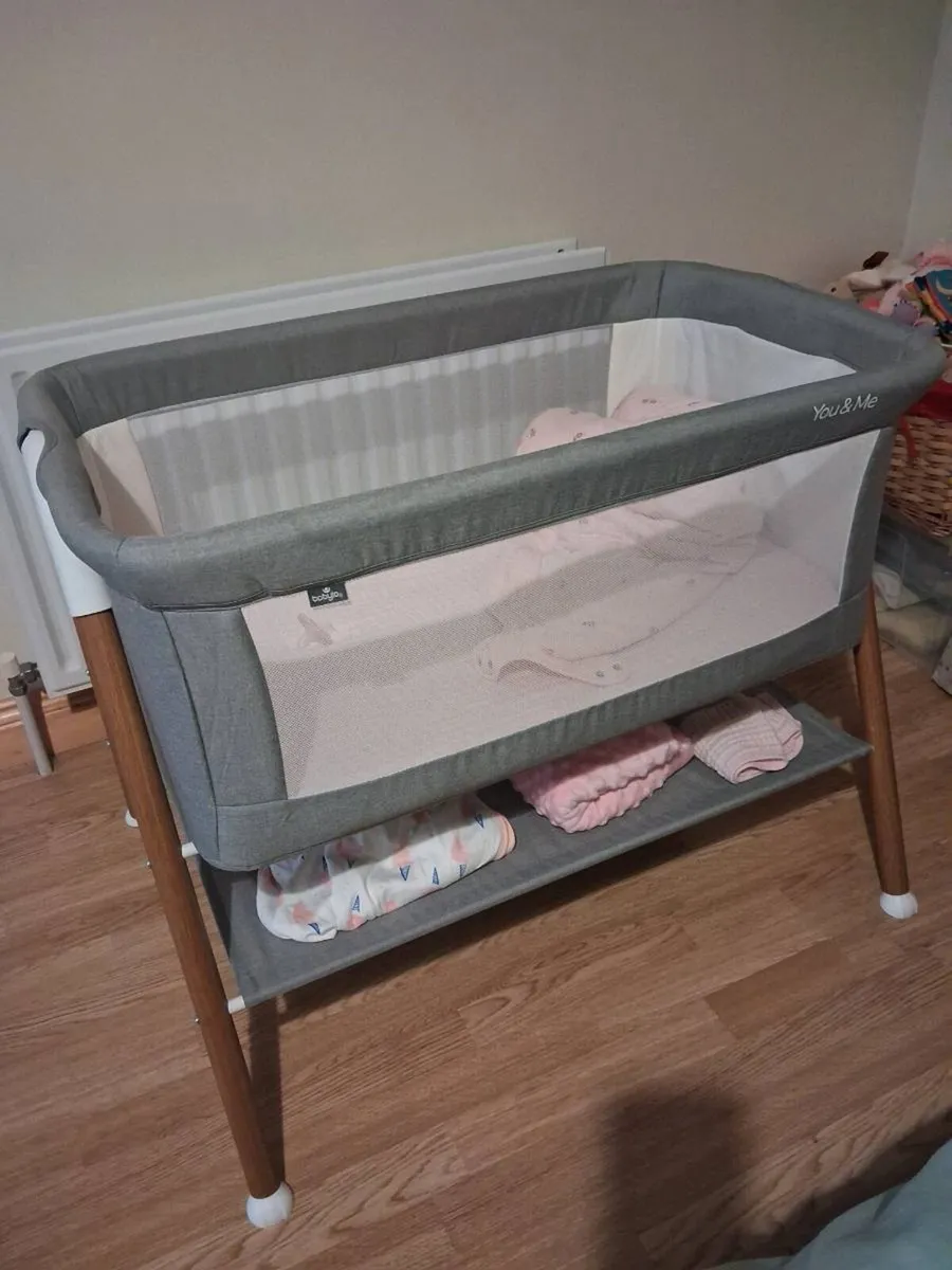 Baby crib