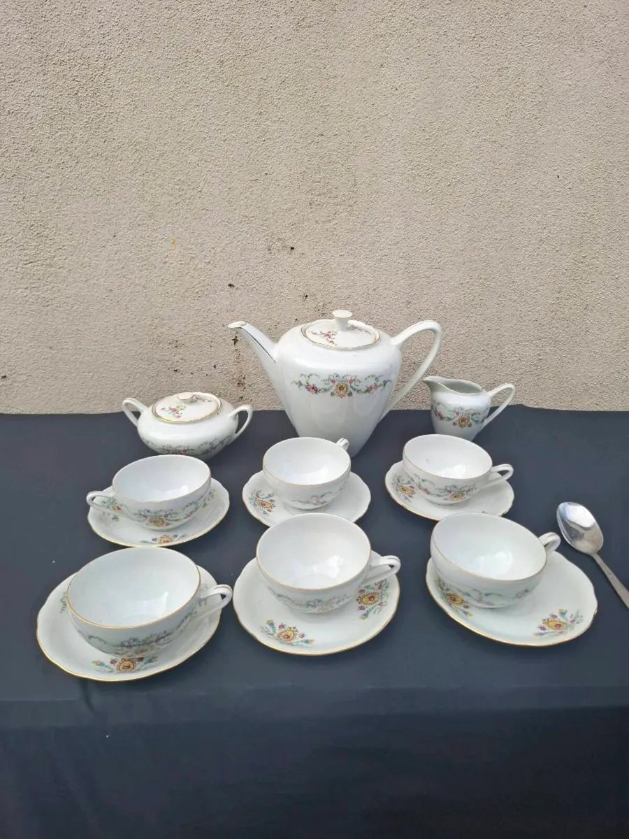 Floral china tea set - Image 3
