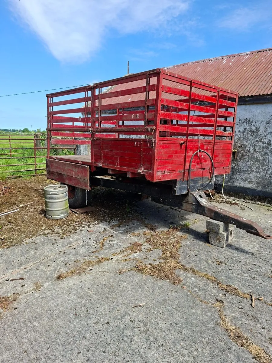 Trailers - Image 1