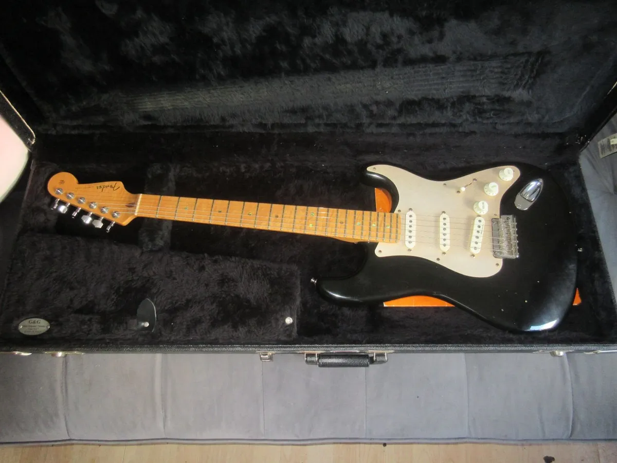 Fender custom shop Strat classic in Black - Image 1