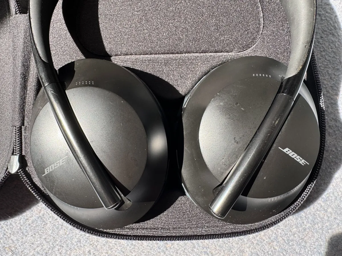 Bose NC 700 - Image 4
