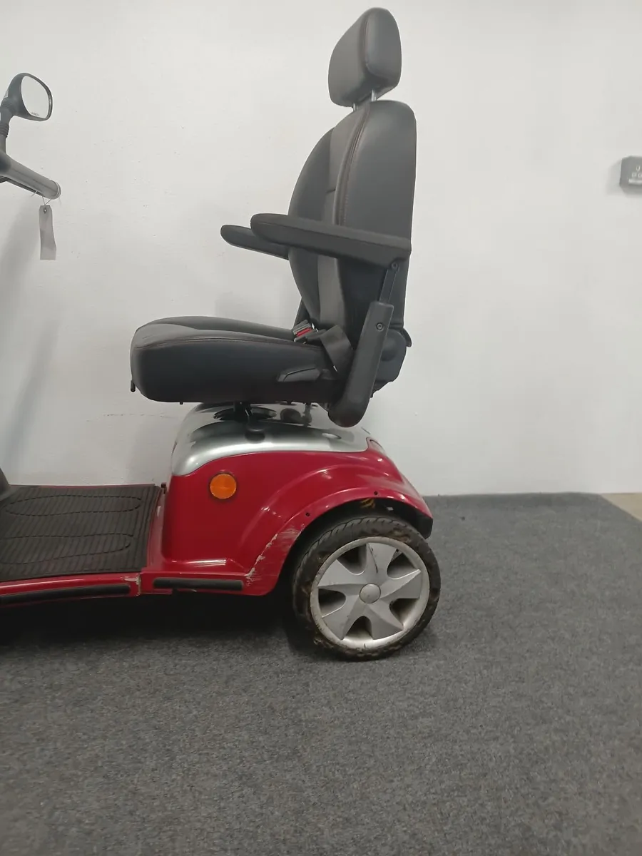Kymco Maxi Mobility Scooter - Image 2