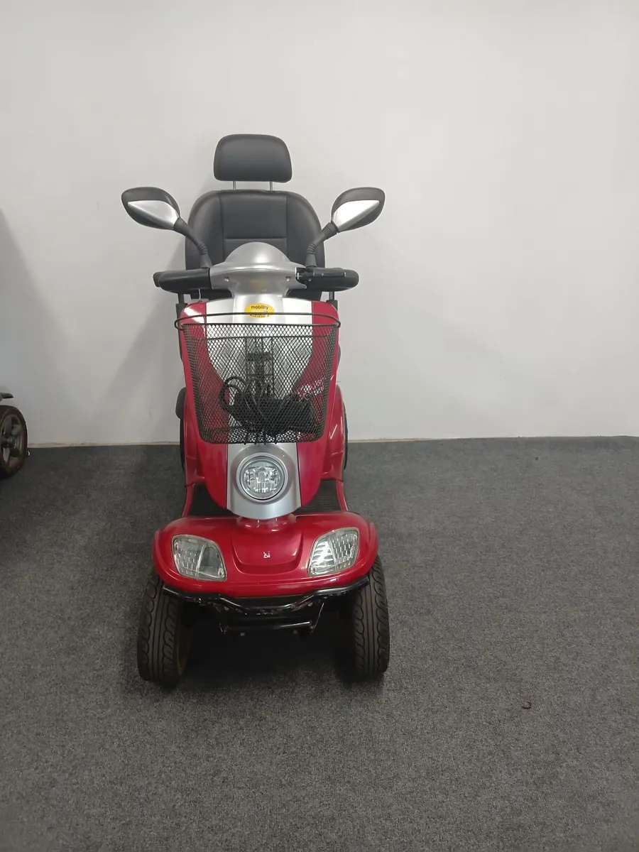 Kymco Maxi Mobility Scooter - Image 4