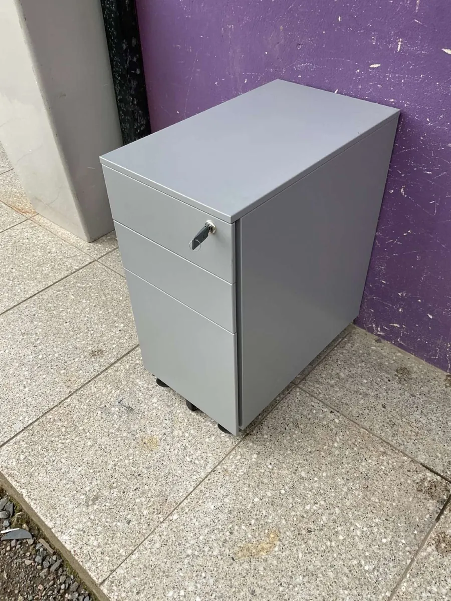 Grey slim under desk filing cabinet - Image 1