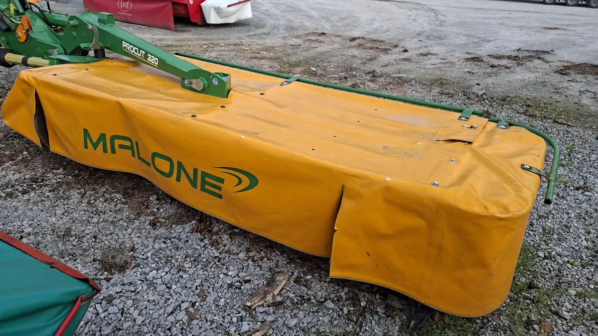 Malone 320 Mower Very Clean - Image 3
