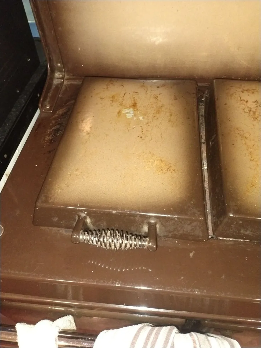 Stanley oil cooker - Image 2