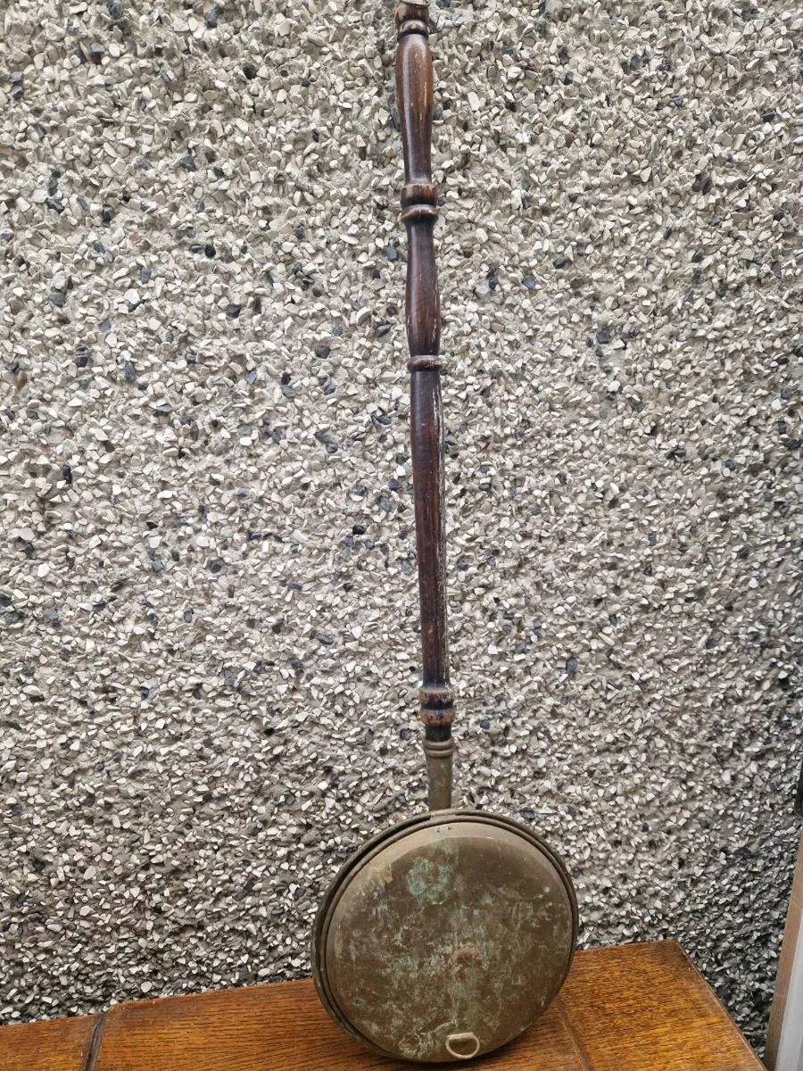 Old bed pan - Image 1