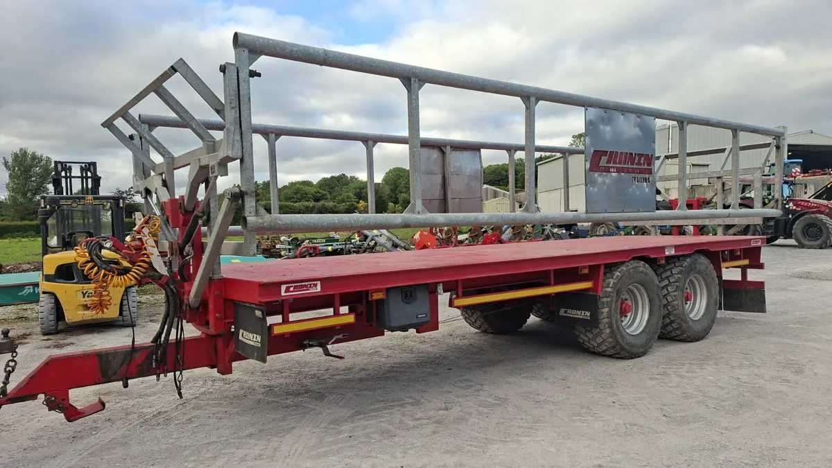Cronin bale trailer 26 foot - Image 4