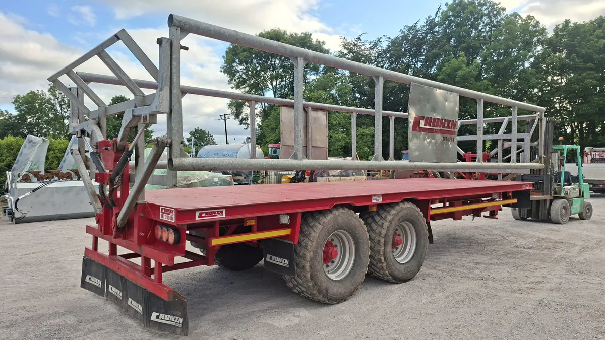 Cronin bale trailer 26 foot - Image 2