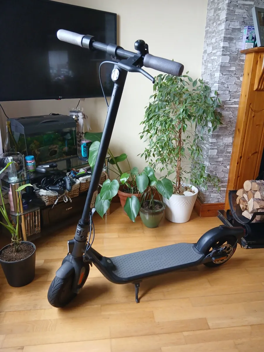 Electric scooter - Image 1