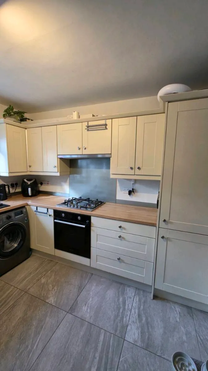 Kitchen and appliances - Image 4