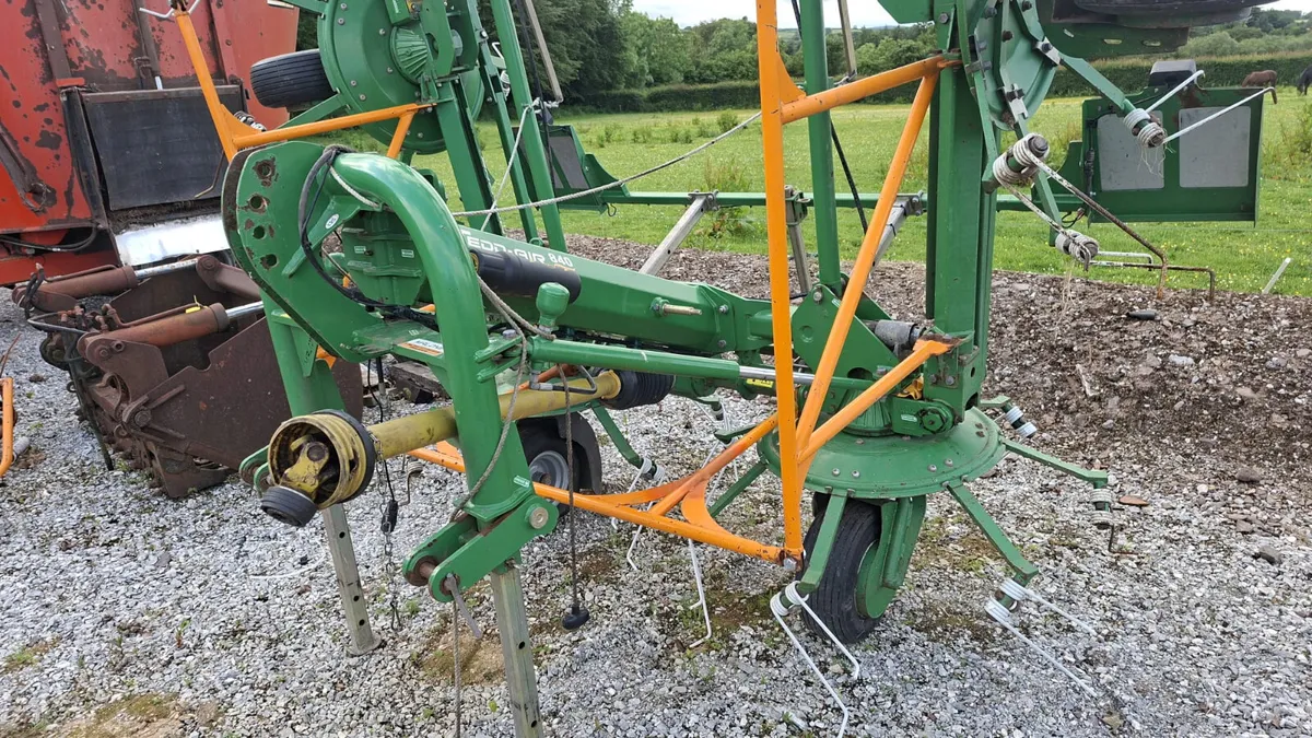 Malone 840 6 Rotor Tedder - Image 2