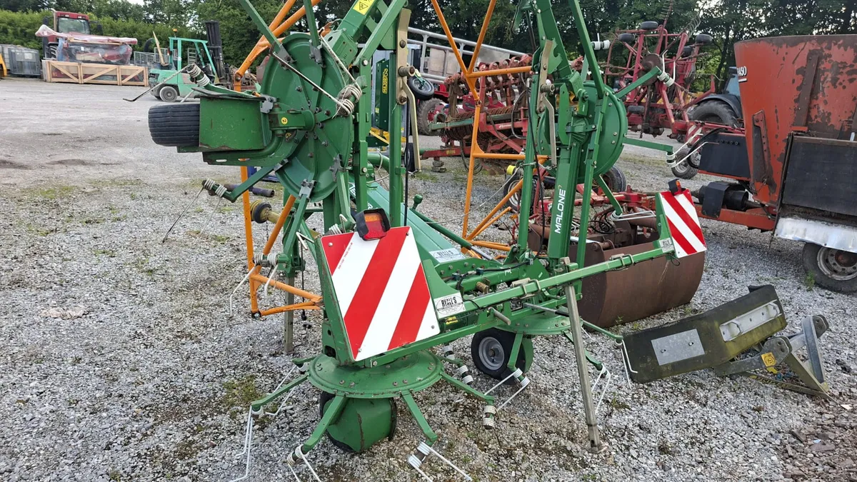 Malone 840 6 Rotor Tedder - Image 4
