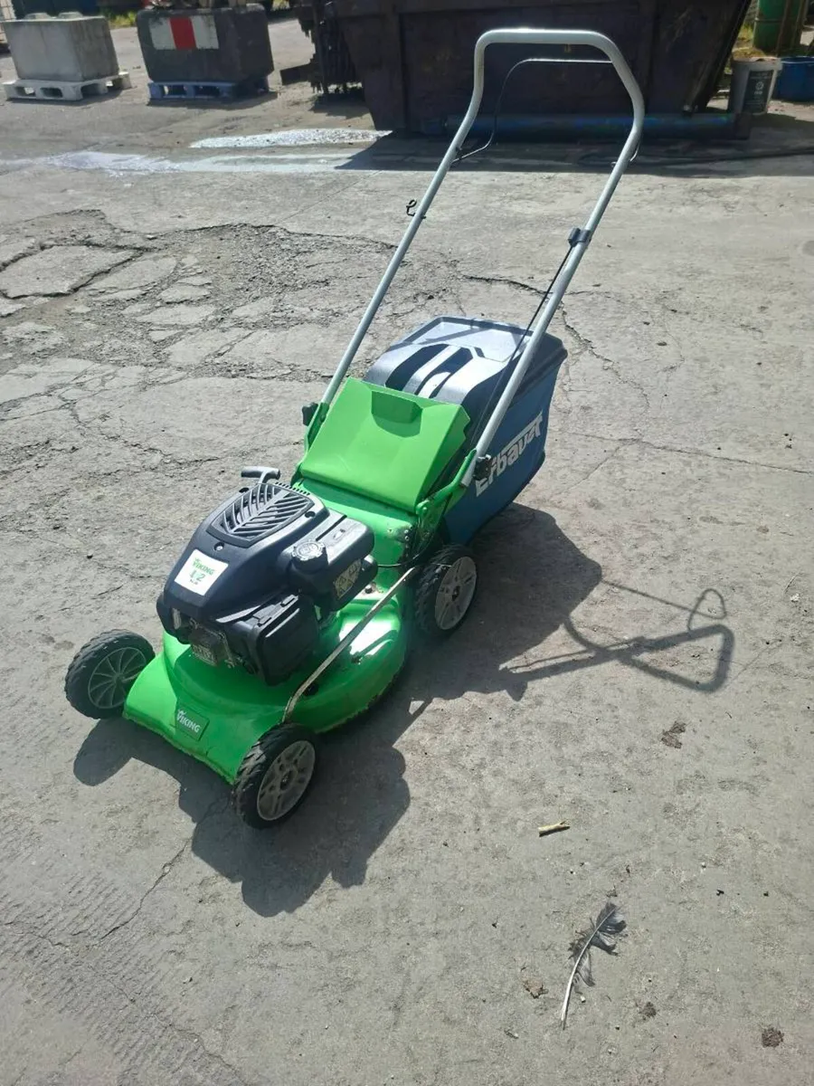 Lawnmowers, chainsaw - Image 1