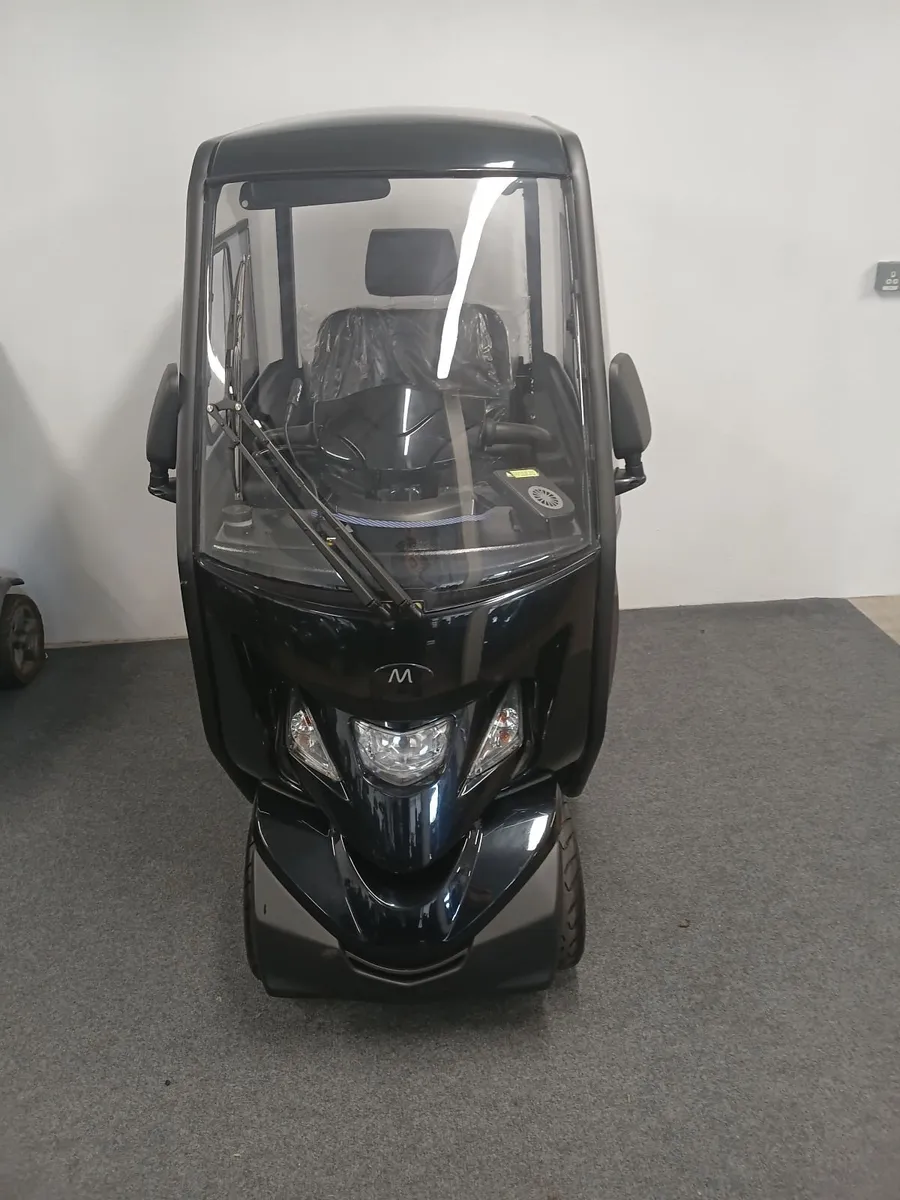 Moyiom Healthcare Xplorer Mobility Scooter - Image 1