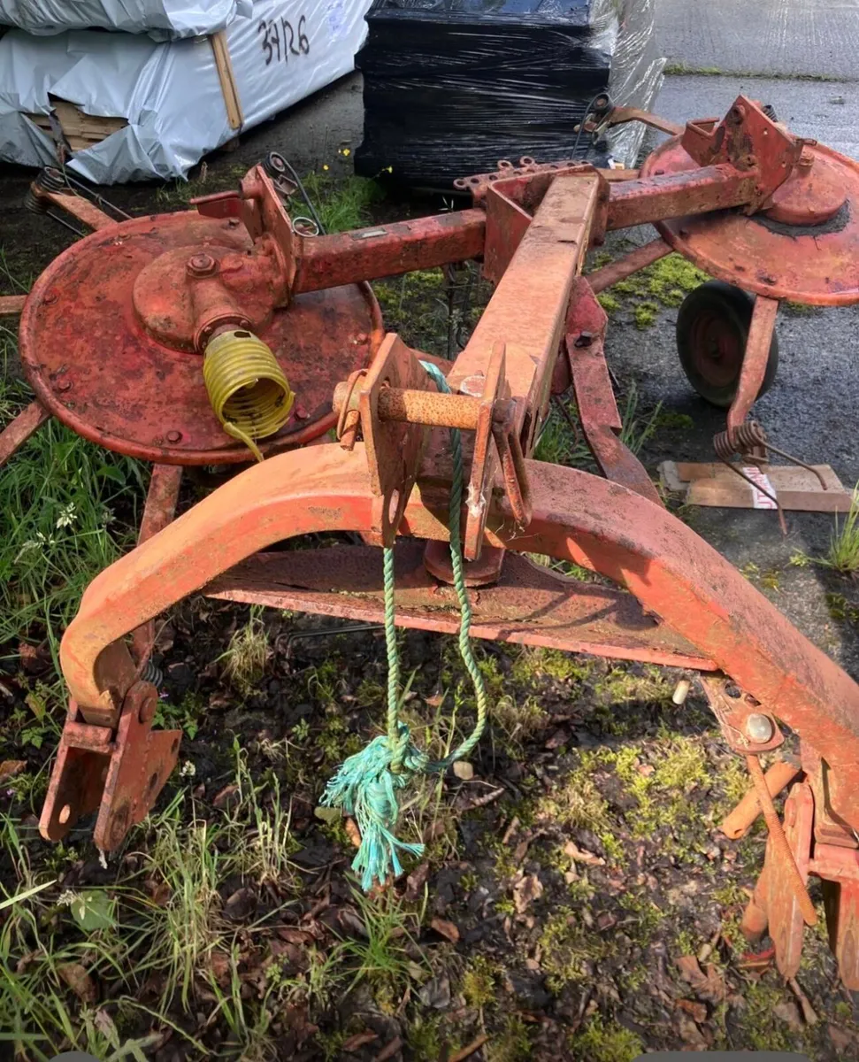 Lely 300 Hay Tedder