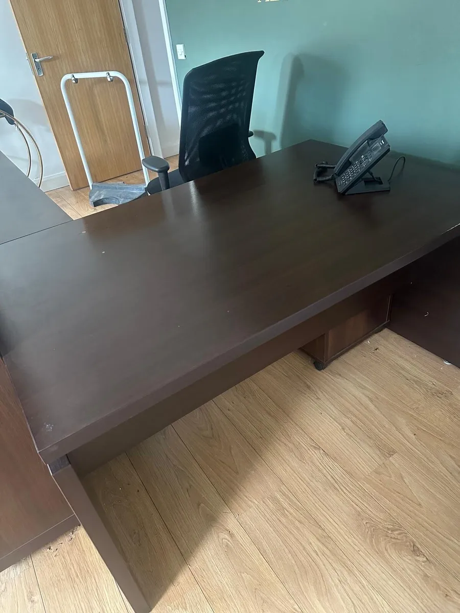 Reception Desk - Image 3