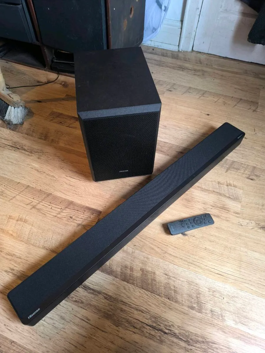 Hisense sound bar and sub-woofer - Image 1